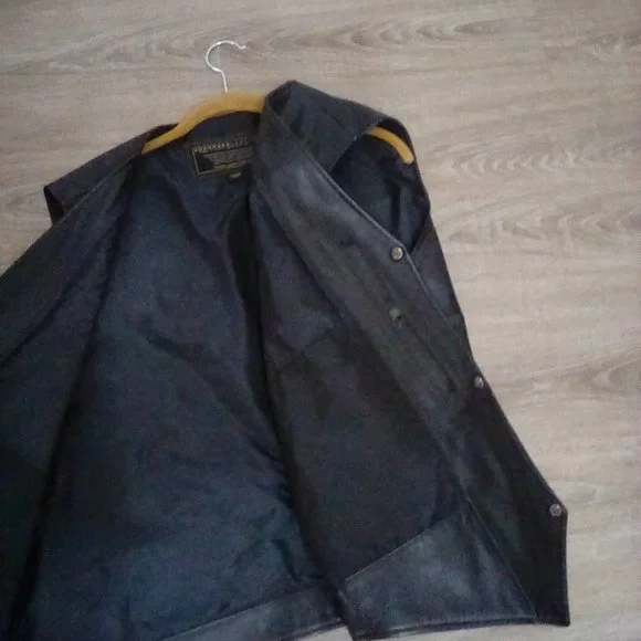 Men's Brown Coronado Leather Vest - Picture 6 of 11